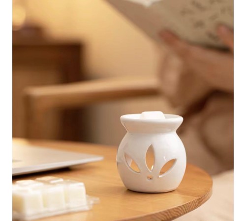 3’lü Aromaterapi Uçucu Yağ Seti ve Seramik Buhurdanlık – Rahatlatıcı Oda Kokusu & Spa Deneyimi